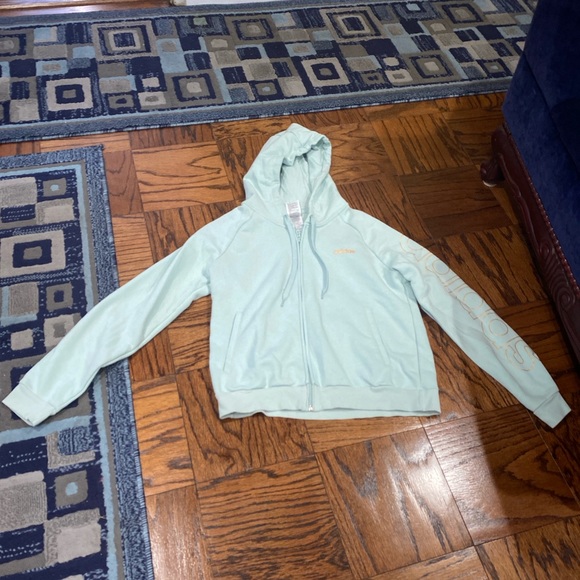 Addis’s Jogging set - Picture 2 of 2